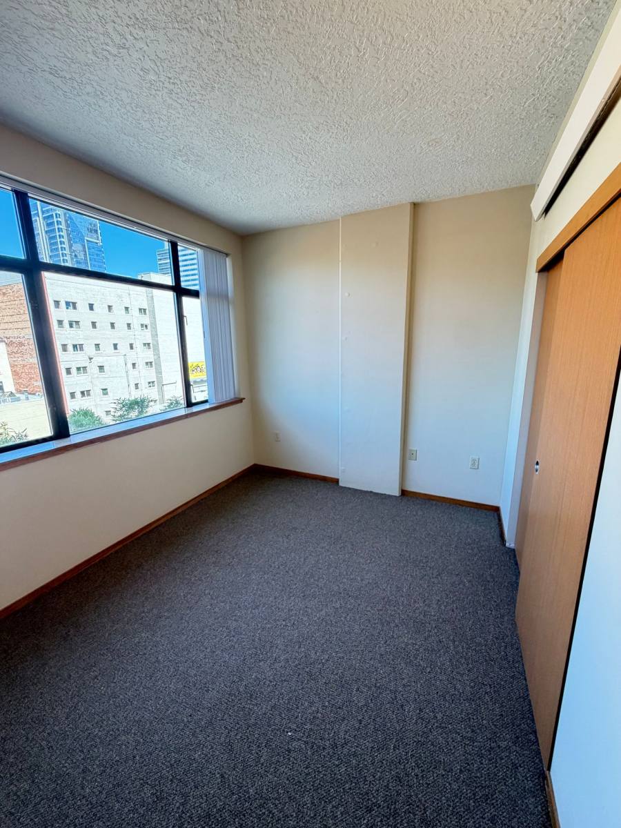 Apartment for rent at 1024 SW Main St, Portland, OR 97205