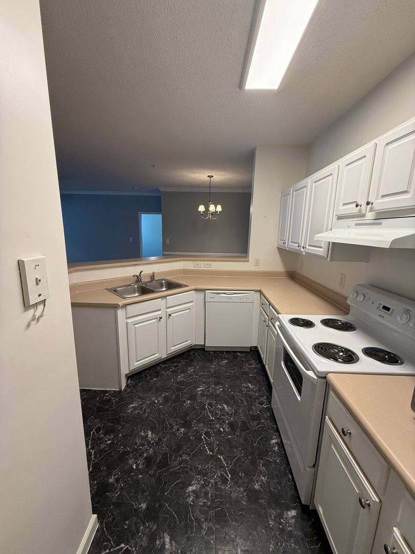 Condo for rent at 9201 Walden Park Dr, Savannah, GA 31410