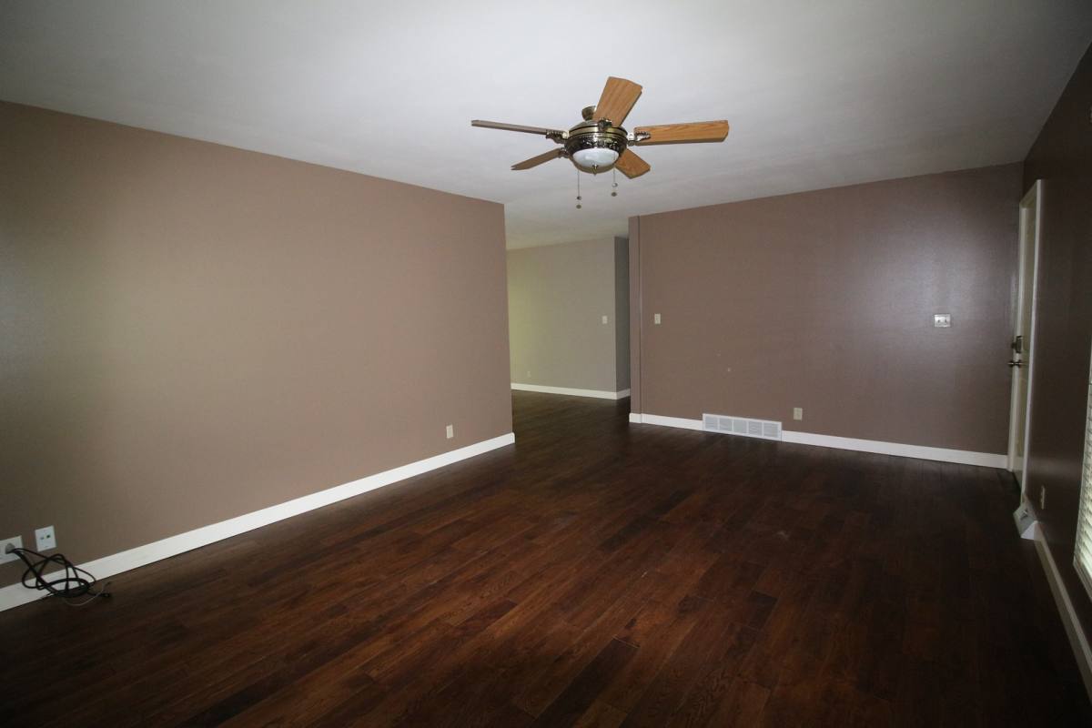 House for rent at 133 Youngridge Dr, Union, MO 63084