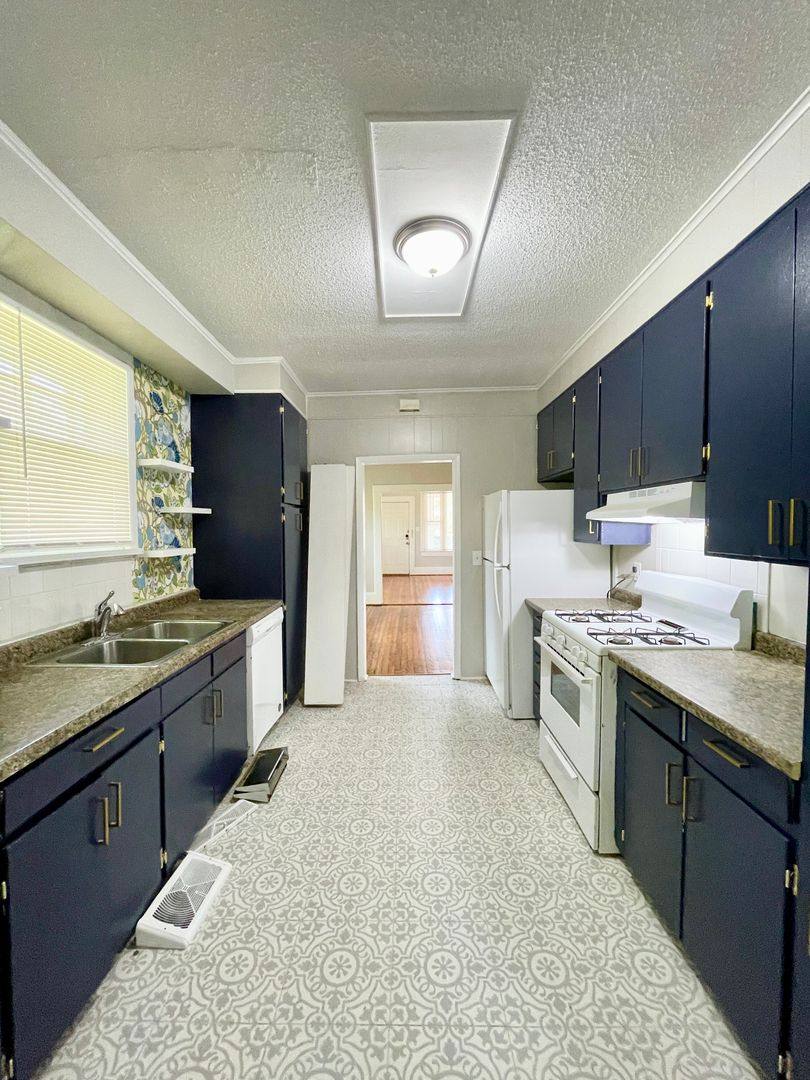 House for rent at 1504 Charlton St, Columbia, SC 29203