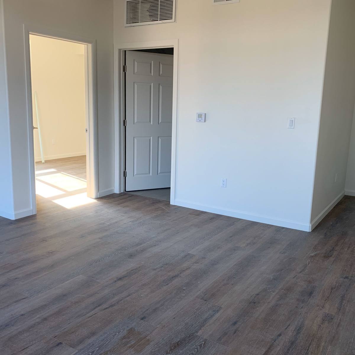 Apartment for rent at 6109 Crenshaw Blvd, Los Angeles, CA 90043