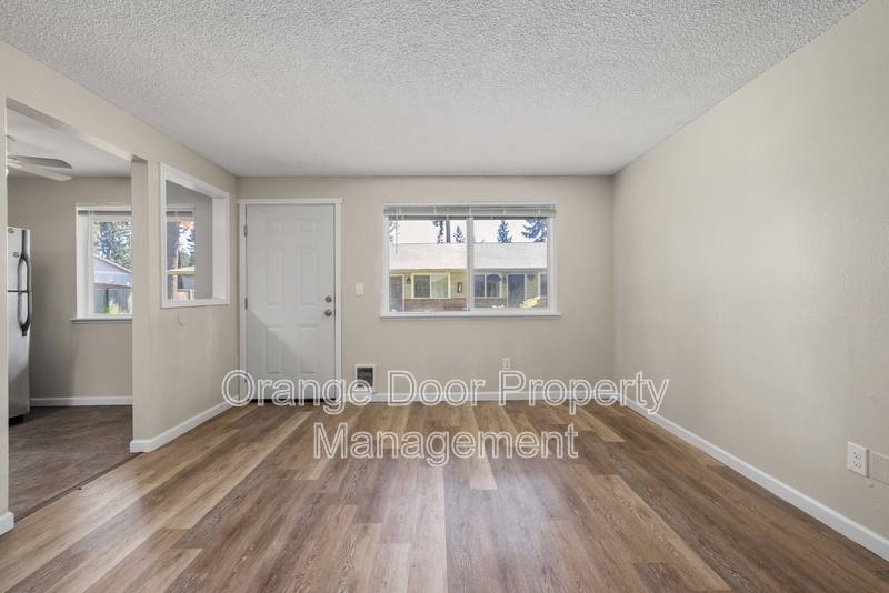 Apartment for rent at 12311 112th Ave Court E #3, Puyallup, WA 98374