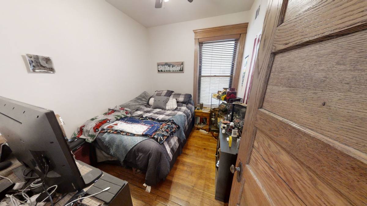 Apartment for rent at 1224 W Eddy, Chicago, IL 60657