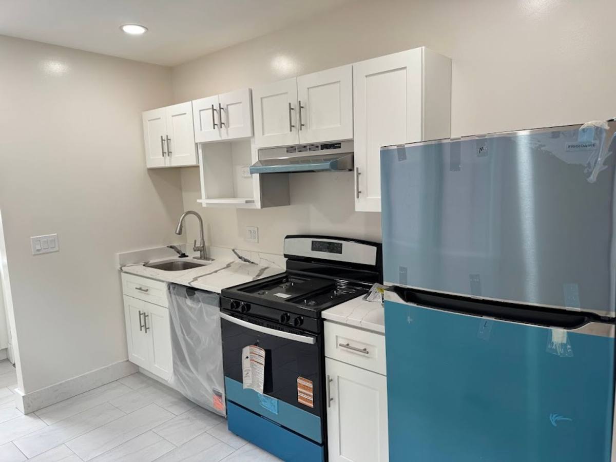House for rent at 5916 Nicholson St, Pittsburgh, PA 15217