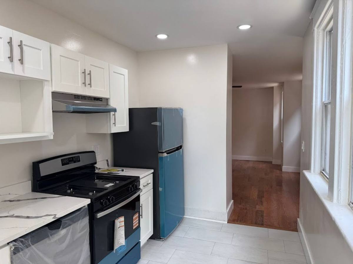 House for rent at 5916 Nicholson St, Pittsburgh, PA 15217