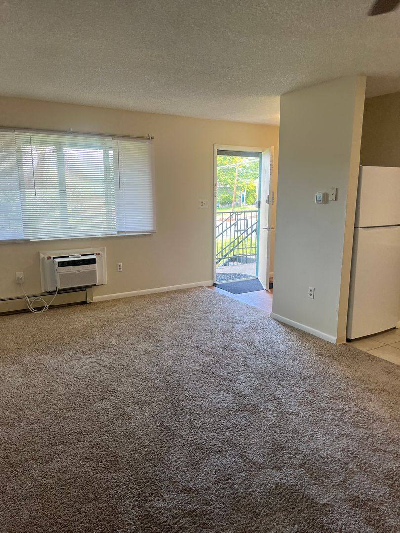 Apartment for rent at 5504 Huron St, Littleton, CO 80120