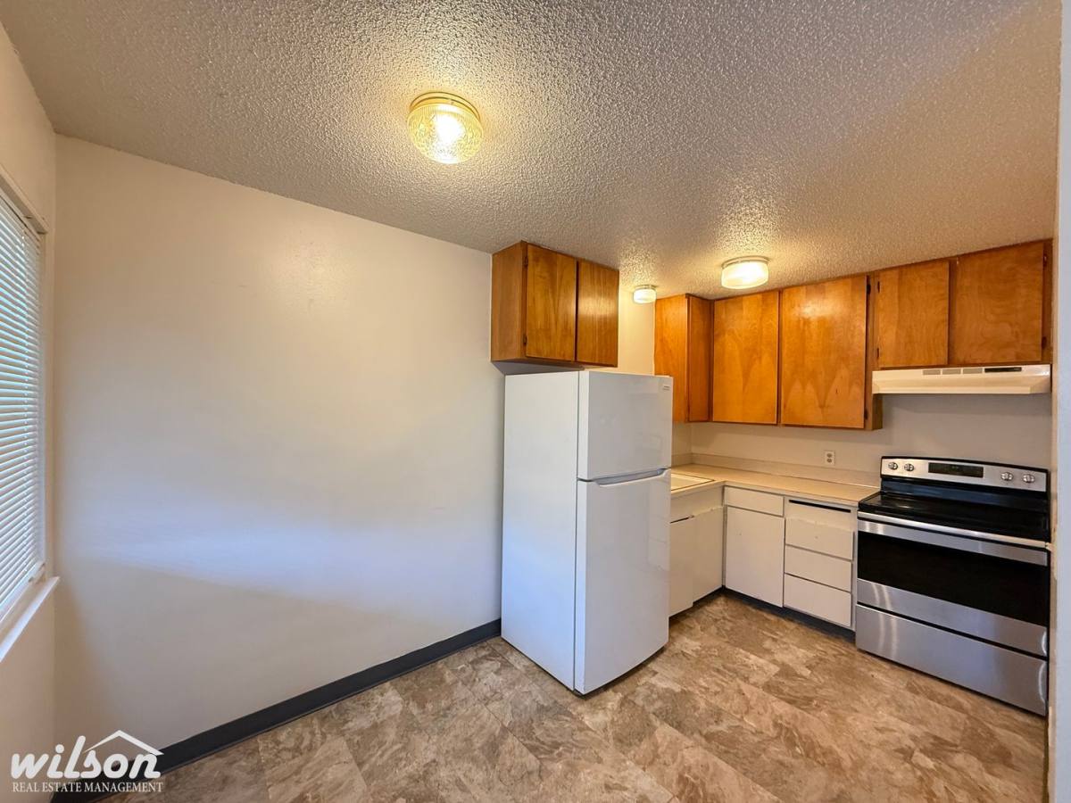 Apartment for rent at 208 N 6th St, Yakima, WA 98901
