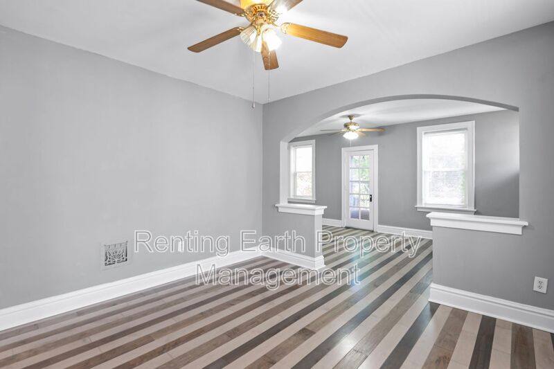 Apartment for rent at 3868 Meramec St #2F, Saint Louis, MO 63116