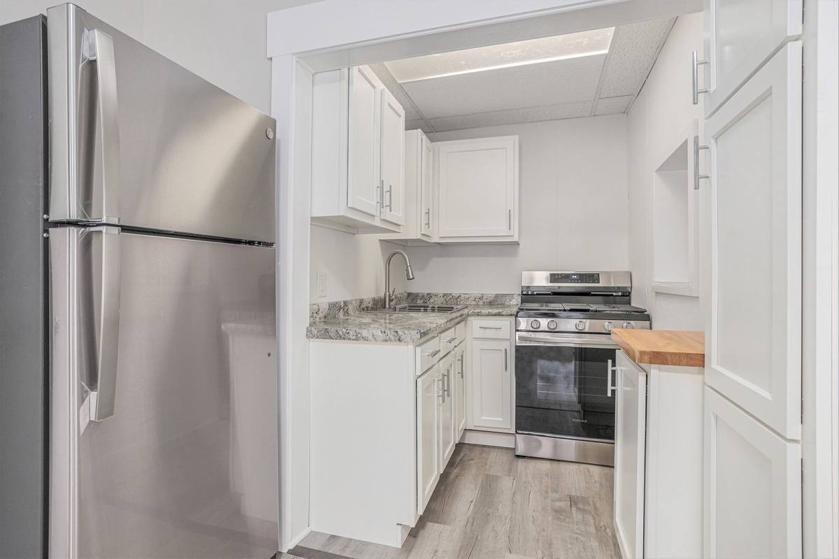 Apartment for rent at 429 Davis St, Kalamazoo, MI 49007