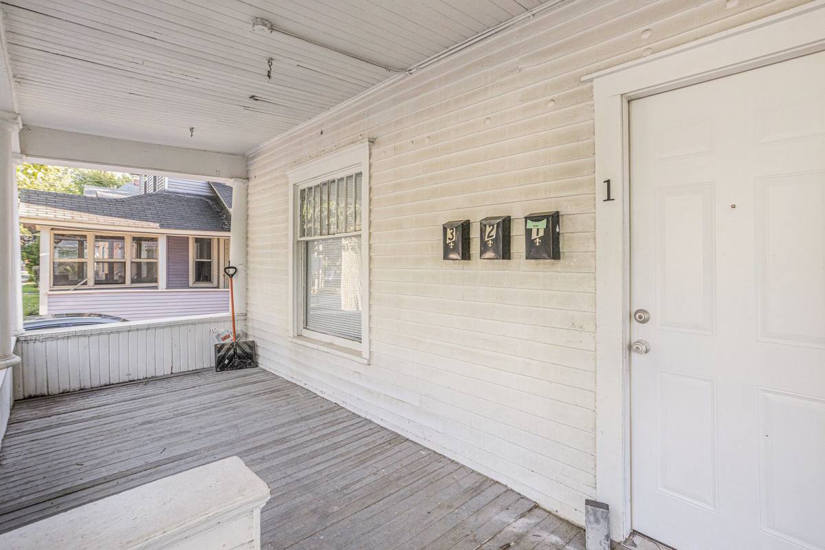 Apartment for rent at 429 Davis St, Kalamazoo, MI 49007