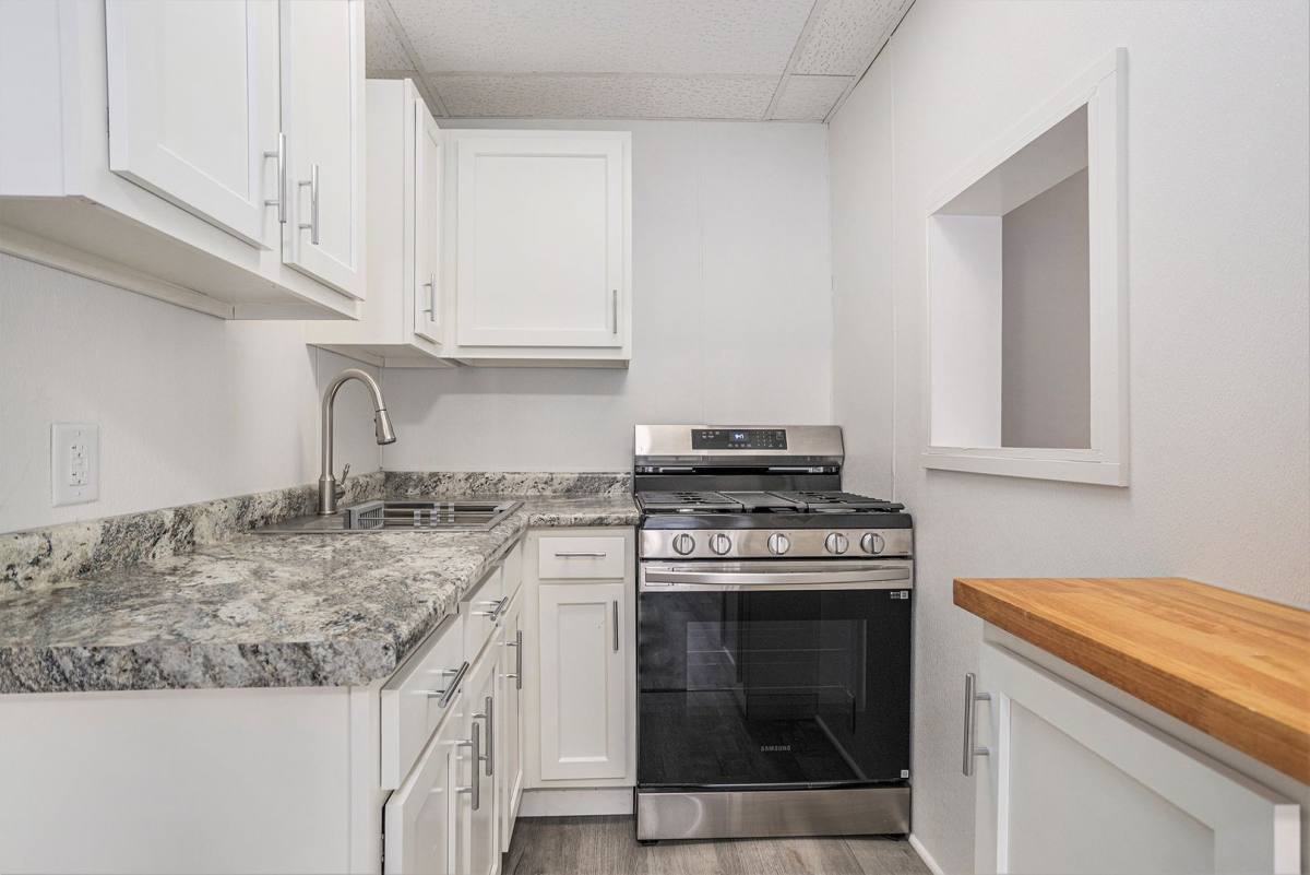 Apartment for rent at 429 Davis St, Kalamazoo, MI 49007