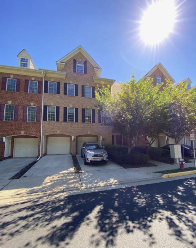 Townhouse for rent at 4647 Red Admiral Way, Fairfax, VA 22033