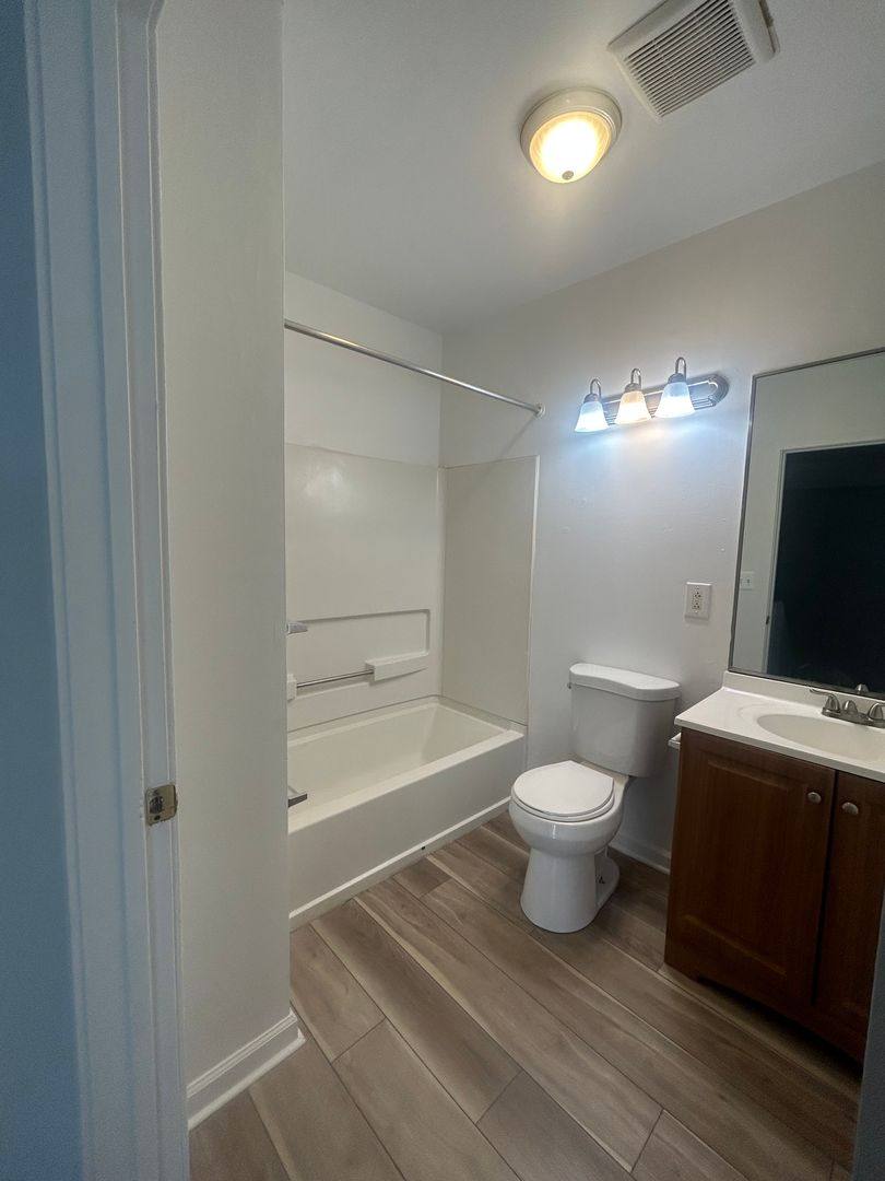 Apartment for rent at 4007-4011 Aspen St, Philadelphia, PA 19104