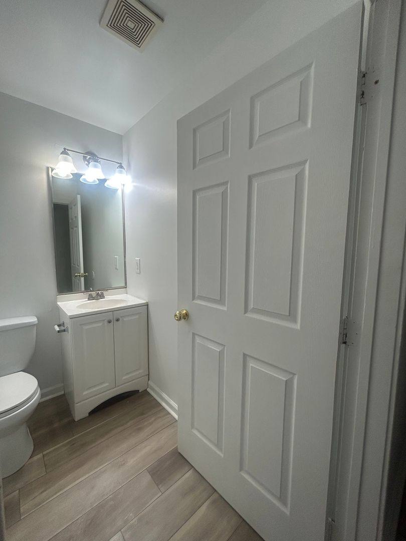 Apartment for rent at 4007-4011 Aspen St, Philadelphia, PA 19104