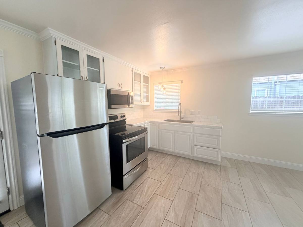 Apartment for rent at 92 Hendley St, Santa Rosa, CA 95404