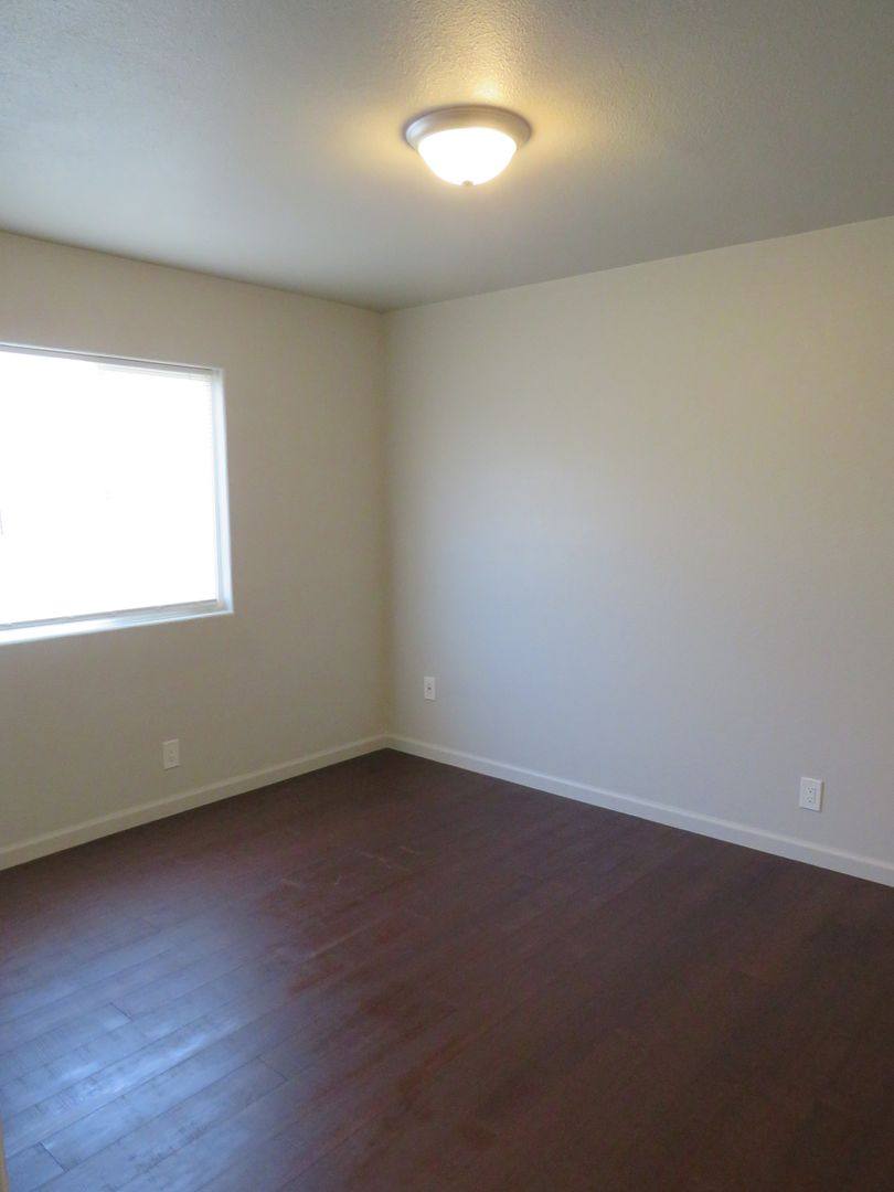 Apartment for rent at 339 N Merrill Ave, Willows, CA 95988