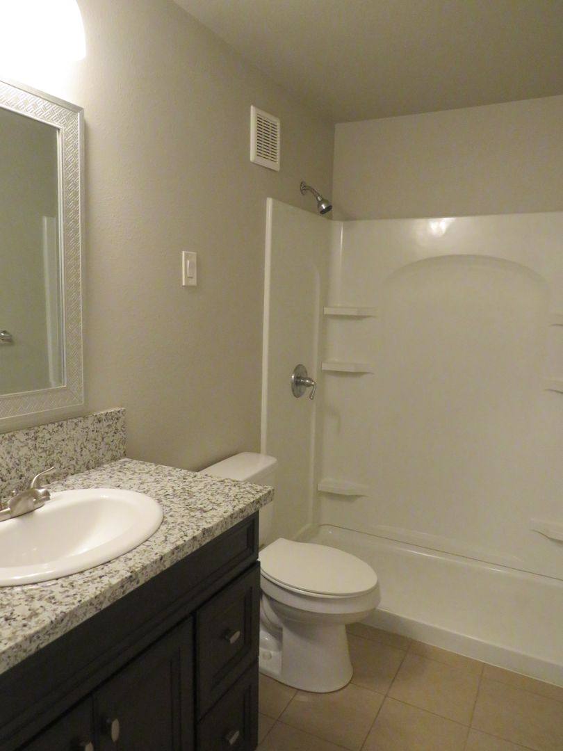 Apartment for rent at 339 N Merrill Ave, Willows, CA 95988
