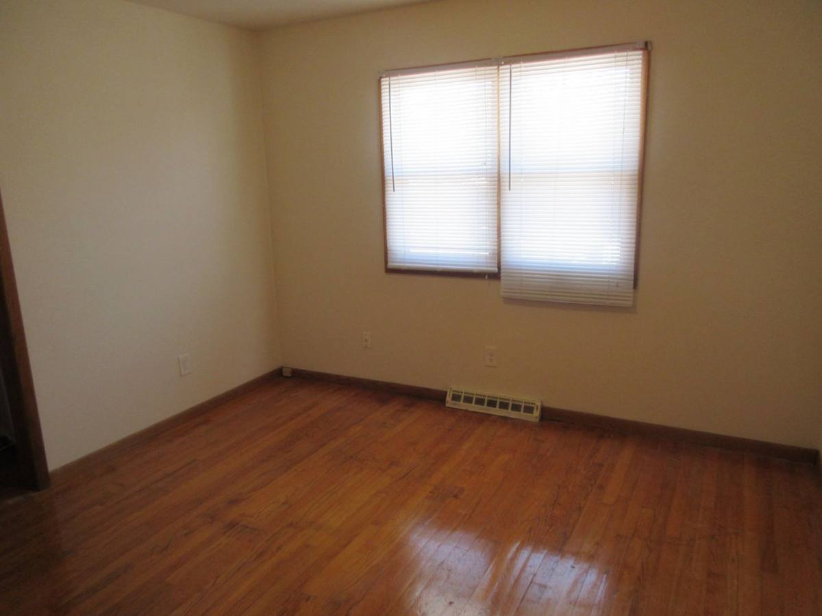Apartment for rent at 204-206 N Grant Ave, Janesville, WI 53548
