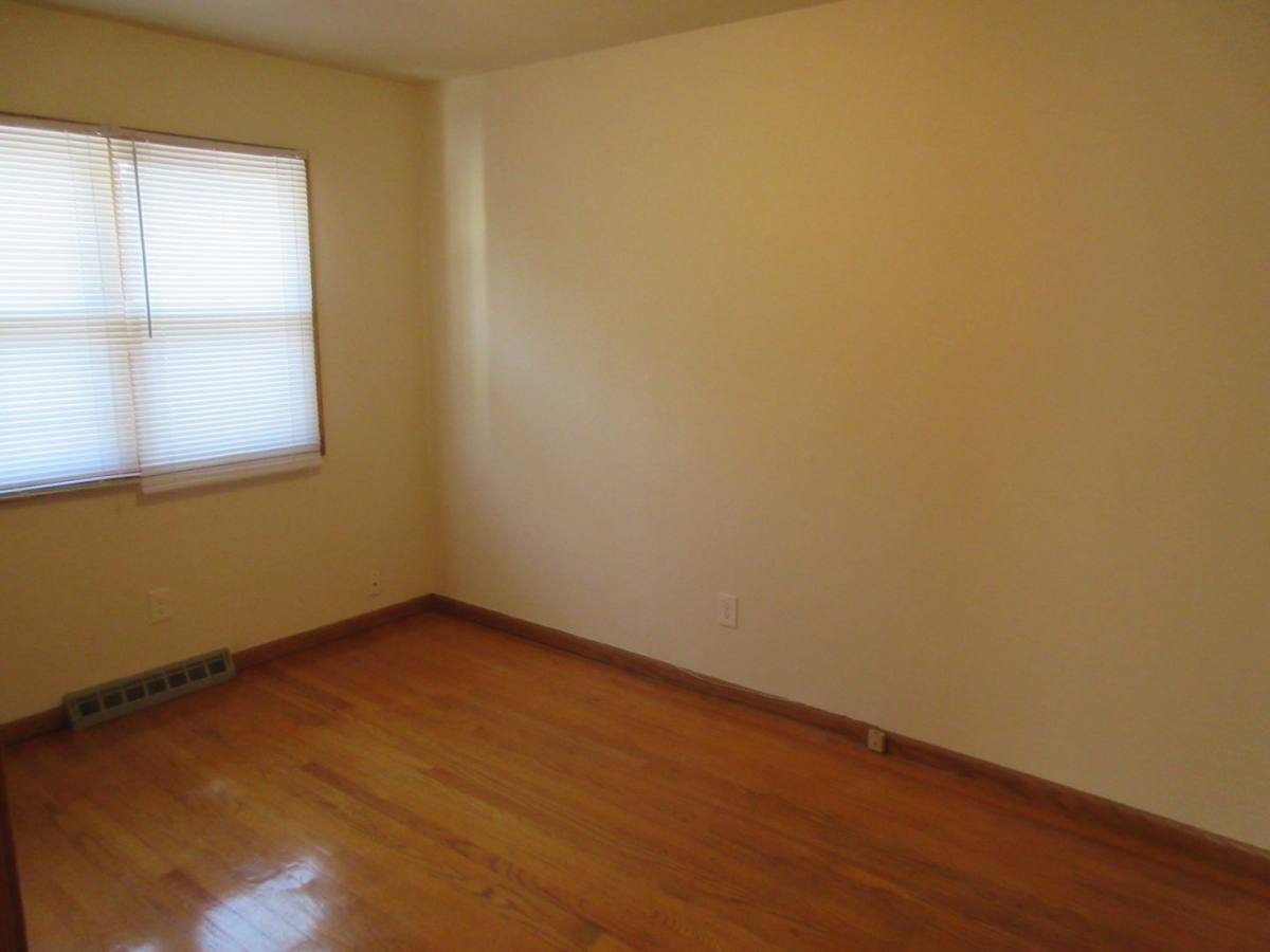 Apartment for rent at 204-206 N Grant Ave, Janesville, WI 53548