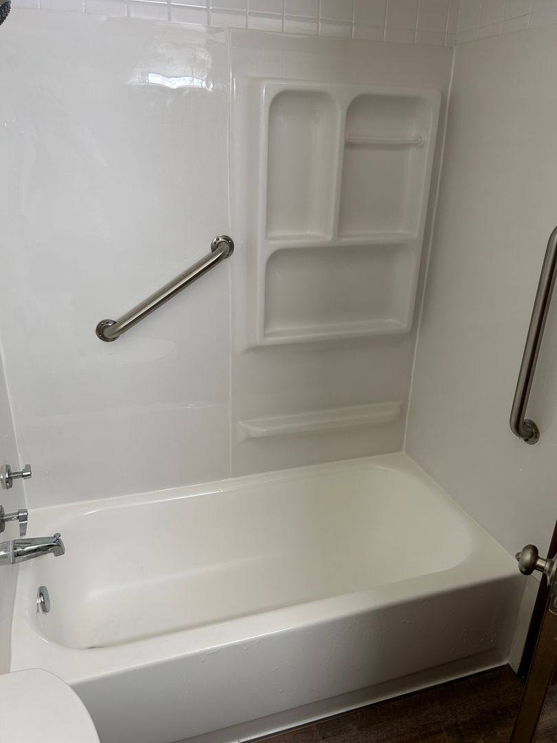 Apartment for rent at 1447 Parkview Terrace, Sheboygan, WI 53081