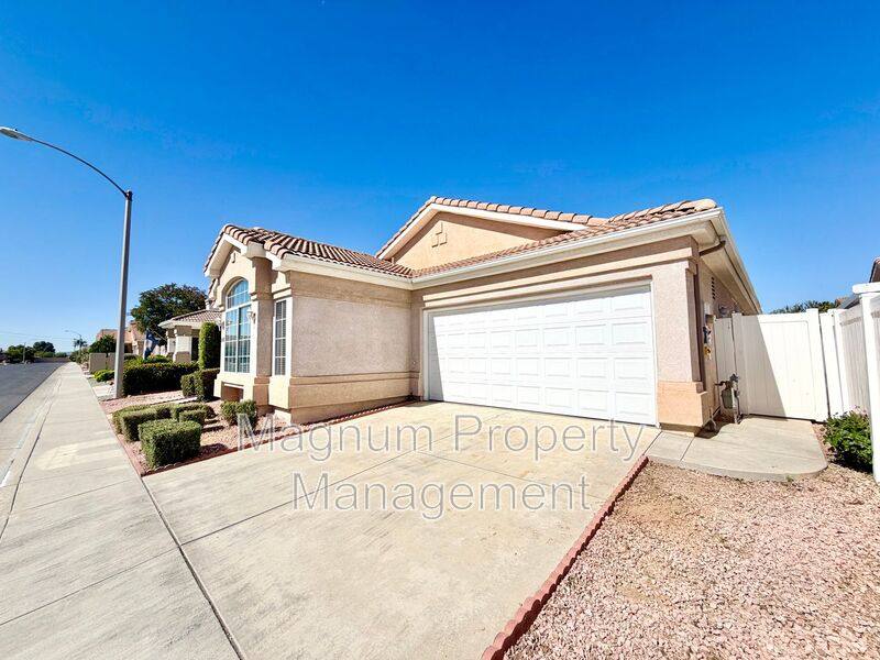 House for rent at 26805 China Dr, Menifee, CA 92585