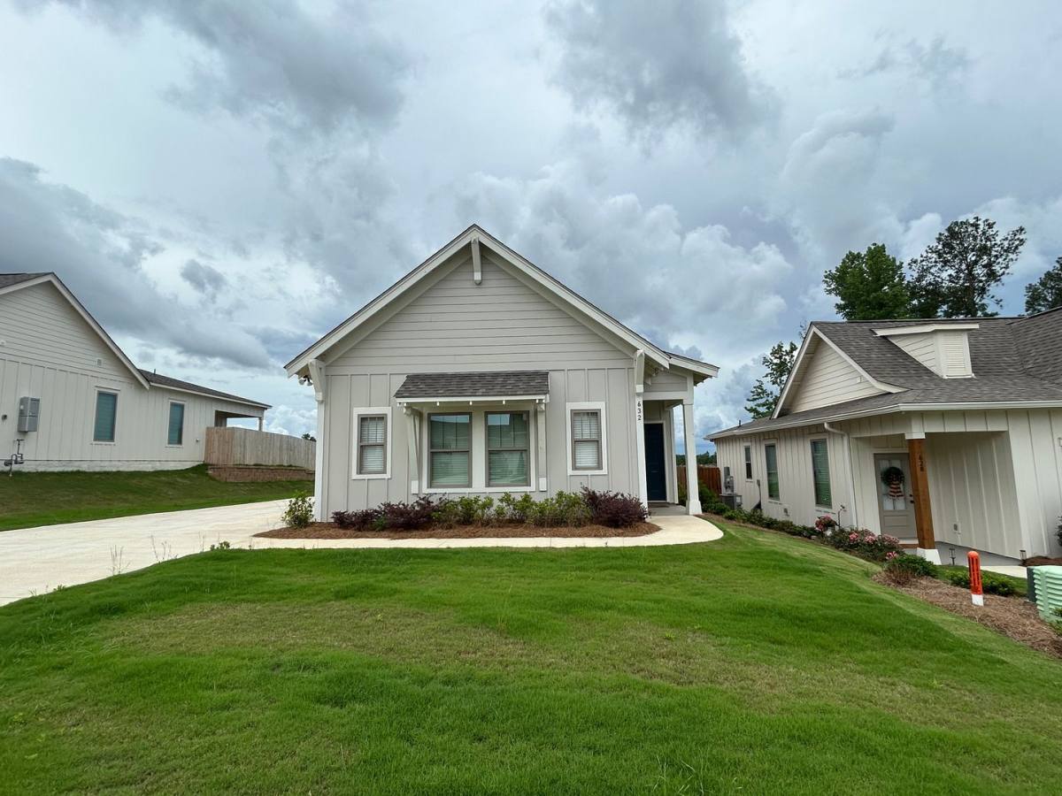 House for rent at 632 Shropshire Dr, Auburn, AL 36832