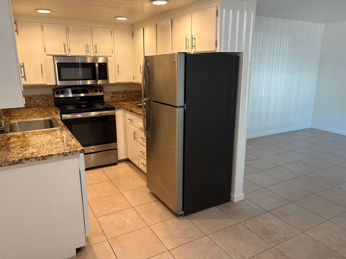 Apartment for rent at 421 14th St, Sacramento, CA 95814