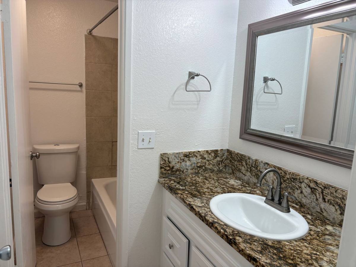 Apartment for rent at 421 14th St, Sacramento, CA 95814