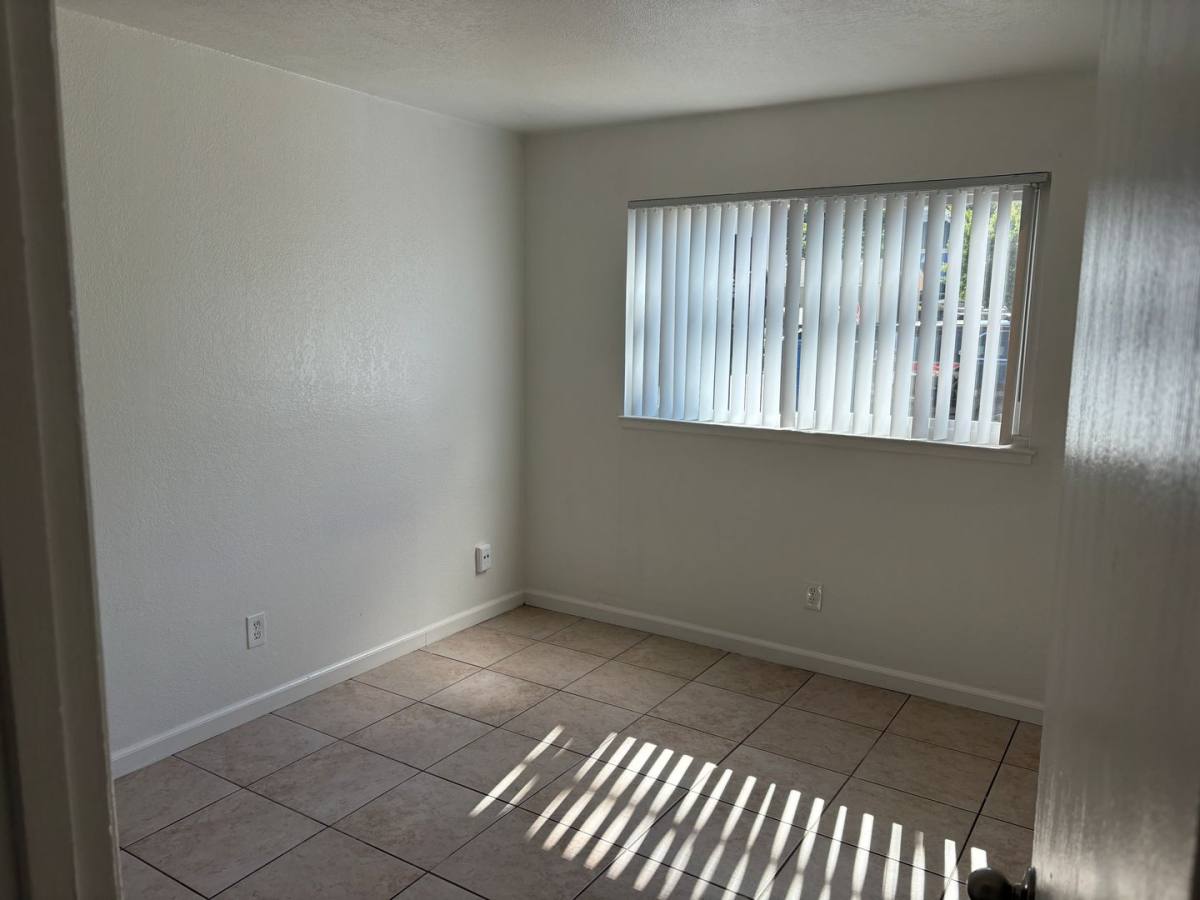 Apartment for rent at 421 14th St, Sacramento, CA 95814