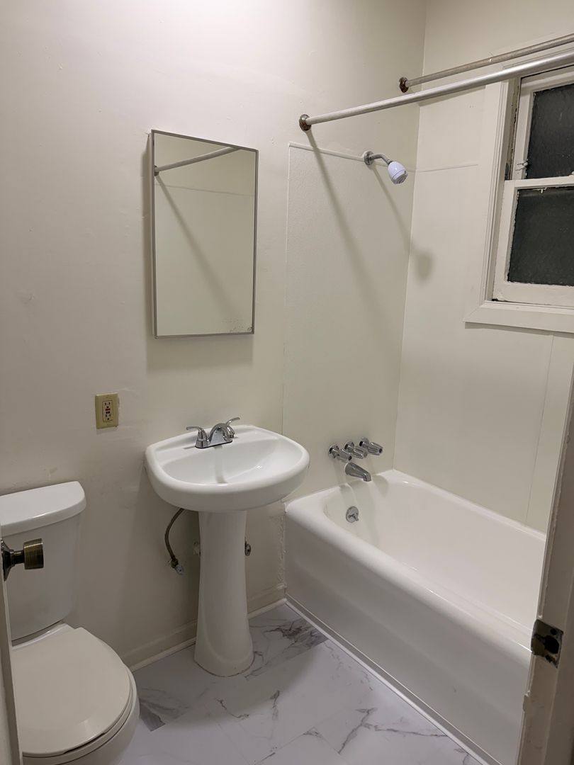 Apartment for rent at 1742 N Edgemont St, Los Angeles, CA 90027