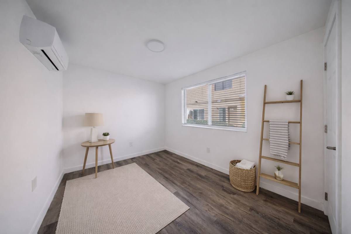 Apartment for rent at 12914 Doty Ave, Hawthorne, CA 90250