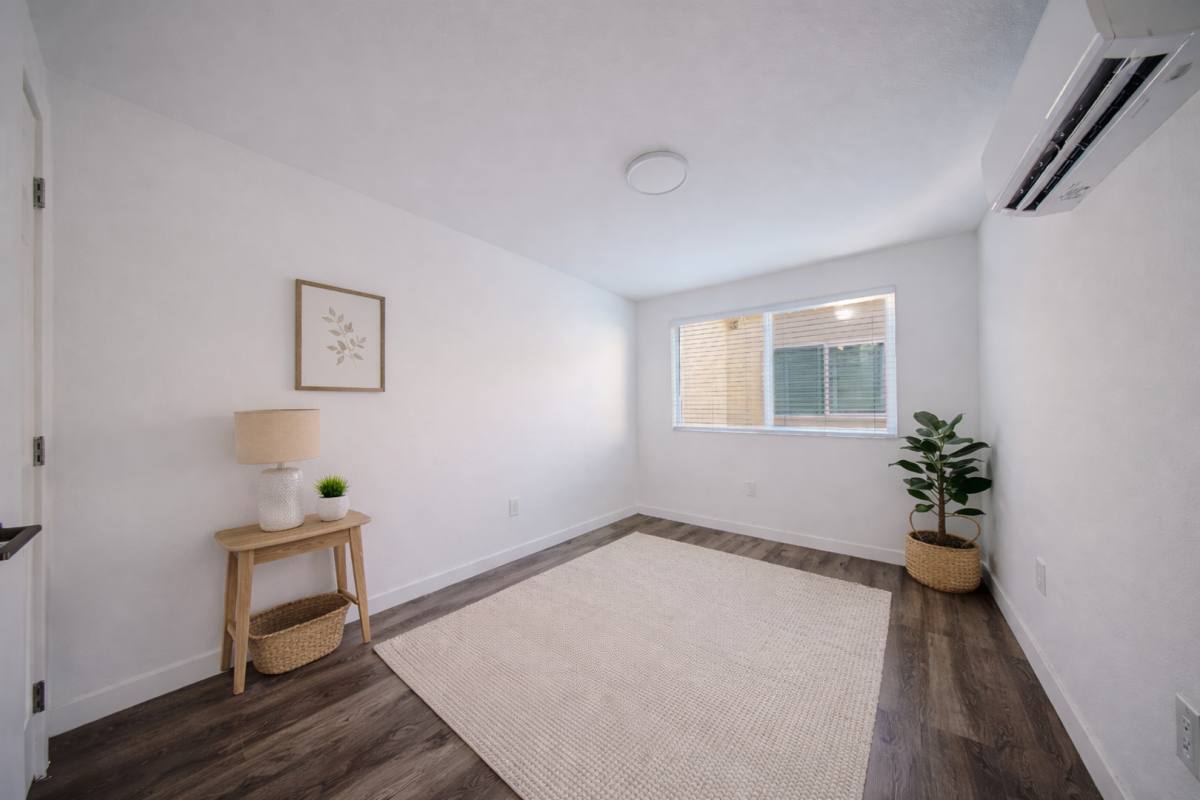 Apartment for rent at 12914 Doty Ave, Hawthorne, CA 90250