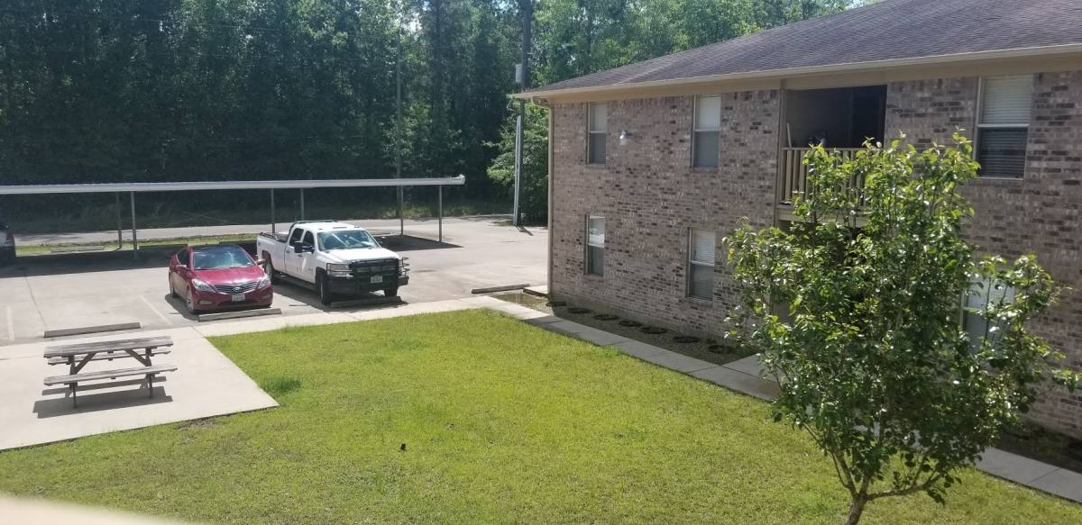 Apartment for rent at 7071 S Bilbo Rd, Orange, TX 77632