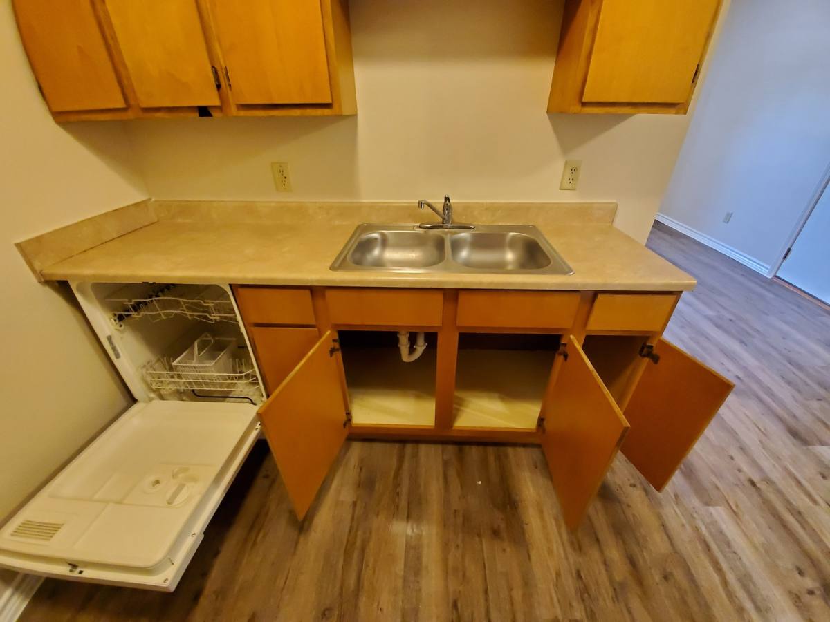 Apartment for rent at 7071 S Bilbo Rd, Orange, TX 77632
