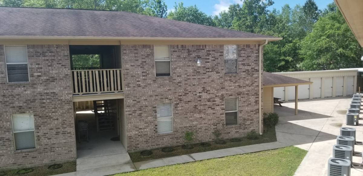 Apartment for rent at 7071 S Bilbo Rd, Orange, TX 77632