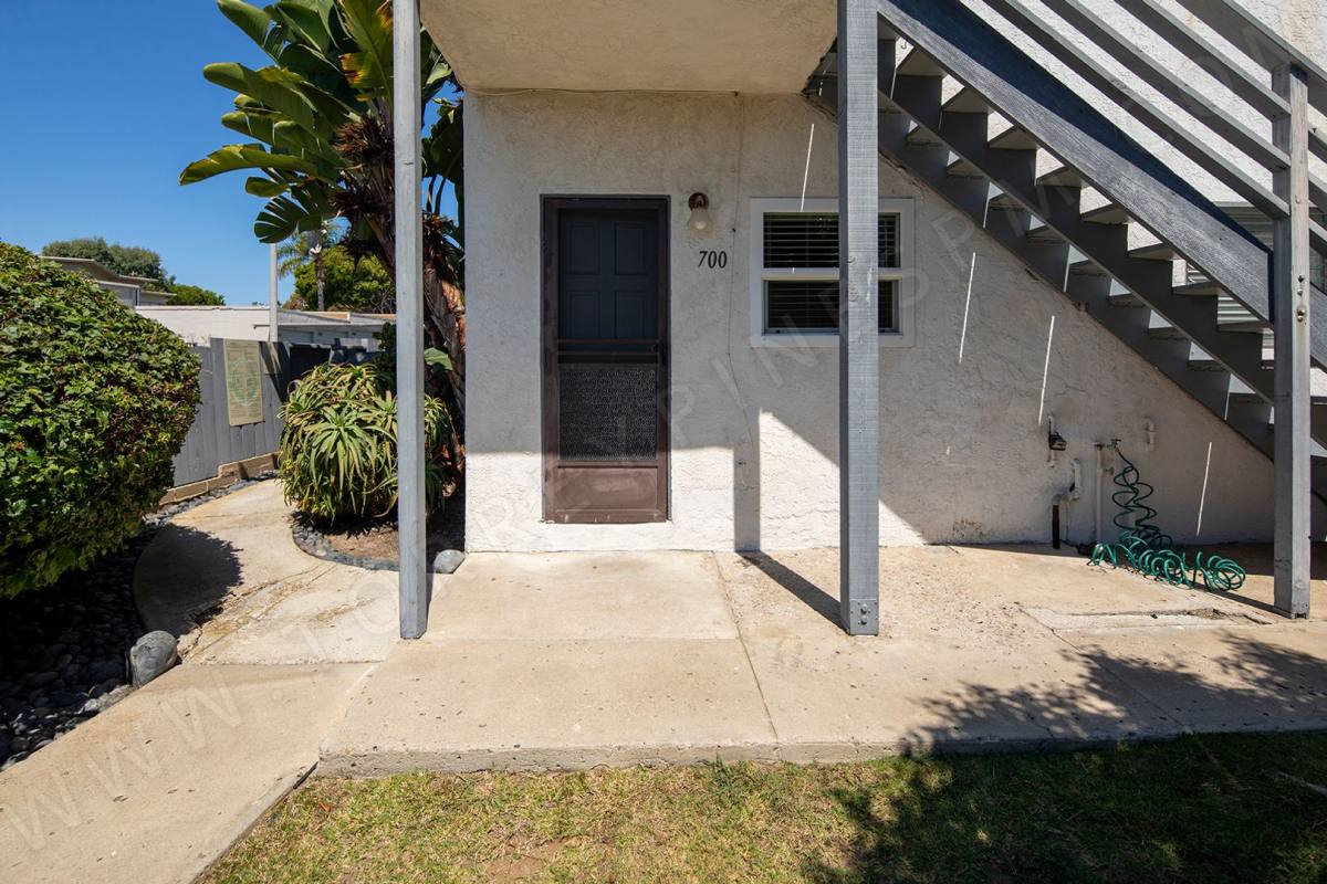 Apartment for rent at 700-706 Agate St, San Diego, CA 92109