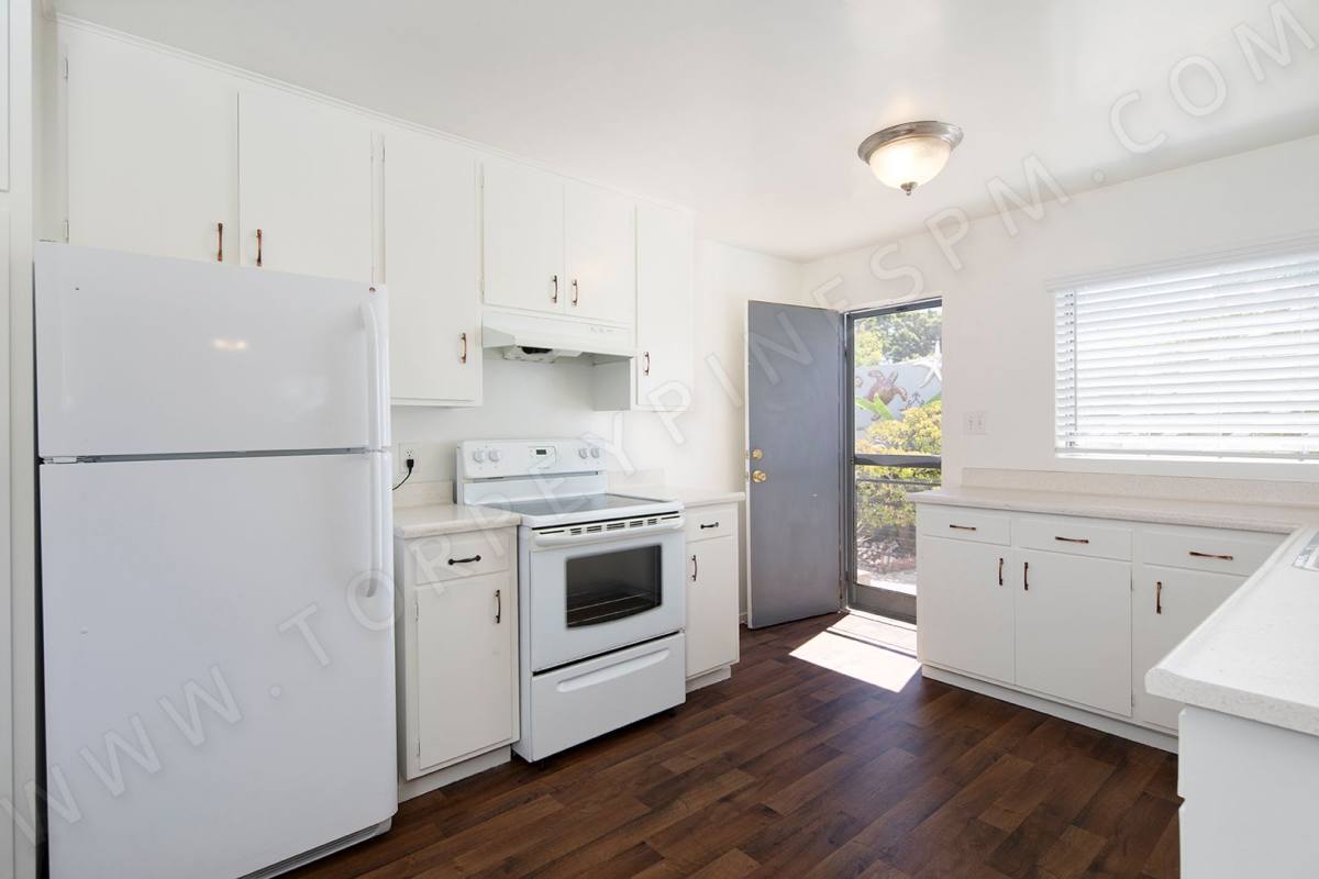 Apartment for rent at 700-706 Agate St, San Diego, CA 92109