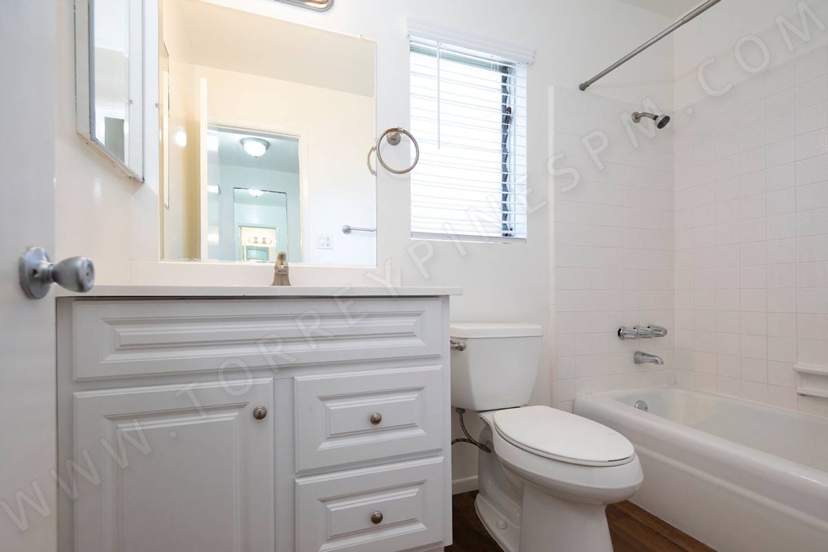Apartment for rent at 700-706 Agate St, San Diego, CA 92109