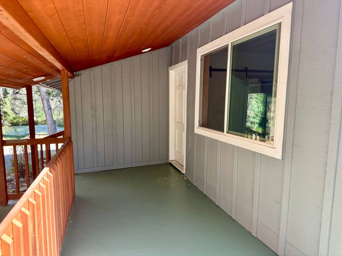 House for rent at 11292 Old Pond Rd, Grass Valley, CA 95945