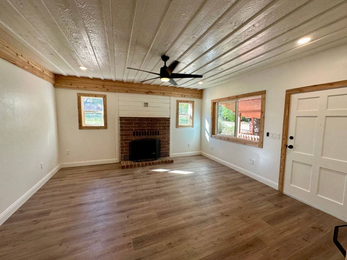 House for rent at 11292 Old Pond Rd, Grass Valley, CA 95945