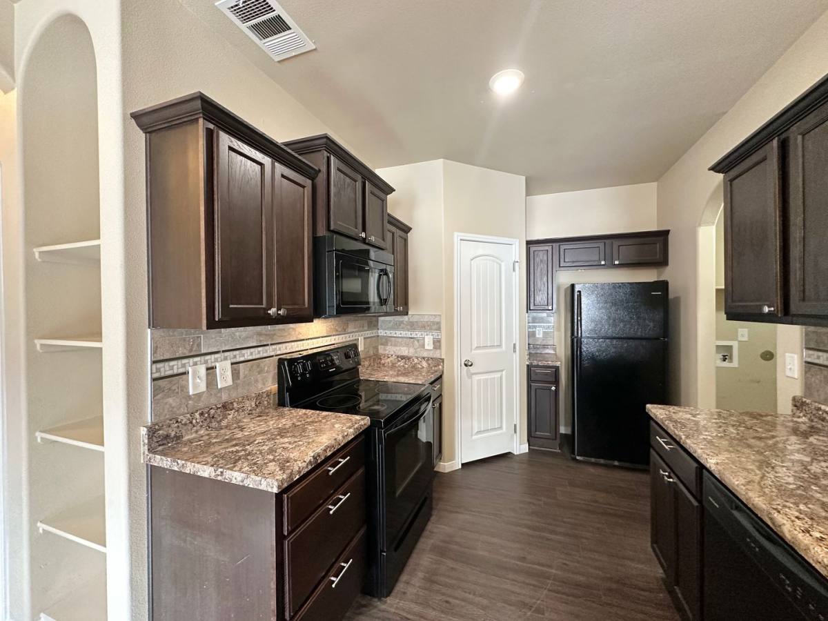 Townhouse for rent at 1301 Vanguard Lane, Killeen, TX 76549