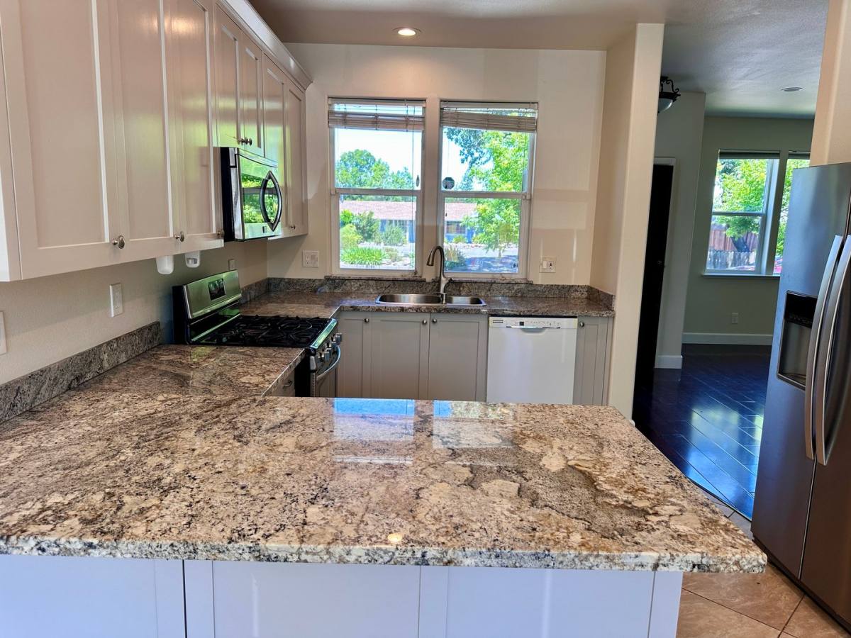 Townhouse for rent at 1938 Terry Rd, Santa Rosa, CA 95403