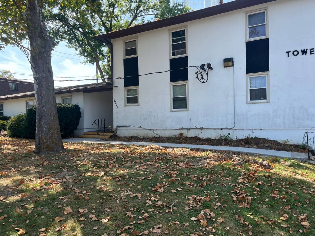 Apartment for rent at 2920-3000 24th St, Rock Island, IL 61201