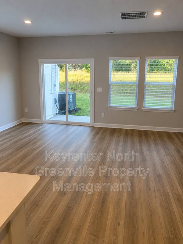 Townhouse for rent at 867 Ernest Lane, Lyman, SC 29365