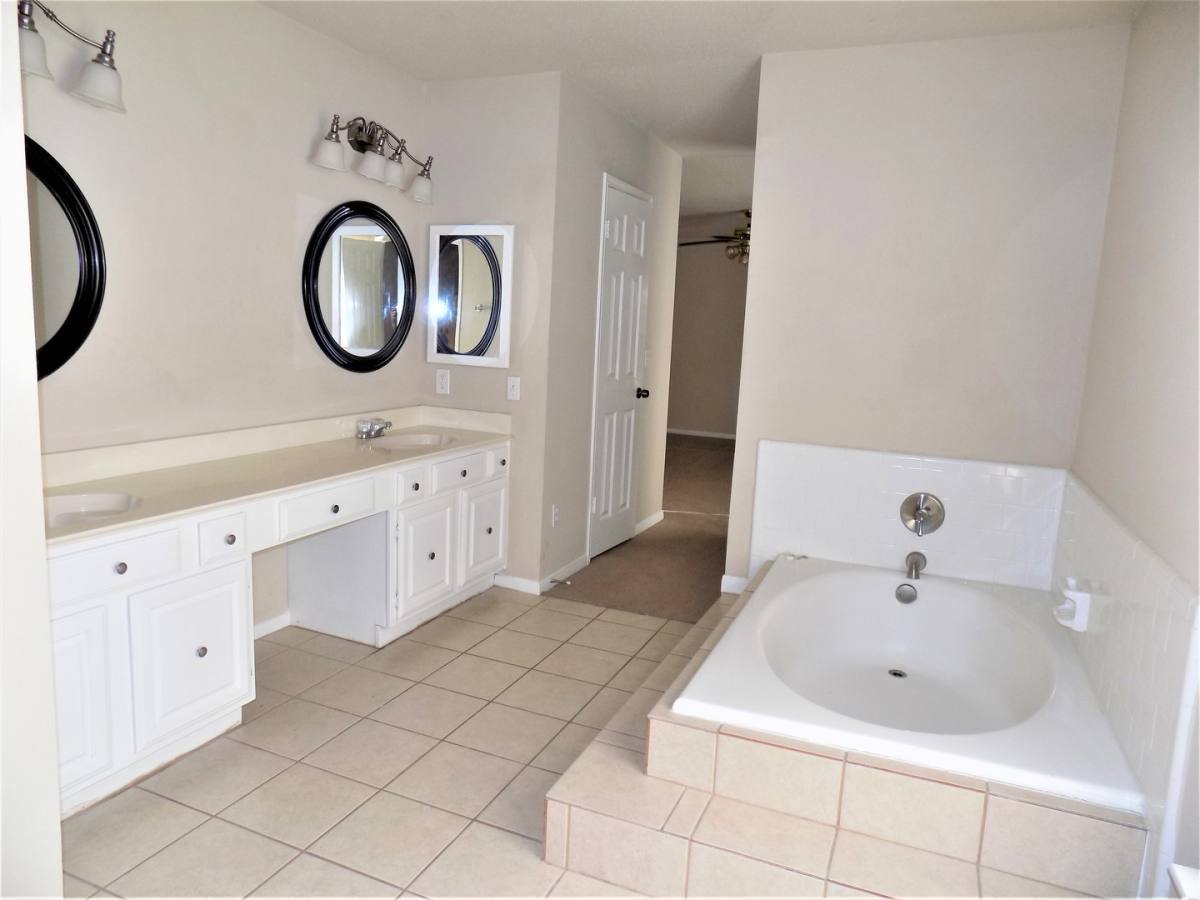 House for rent at 12315 Mill Ridge Dr, Cypress, TX 77429
