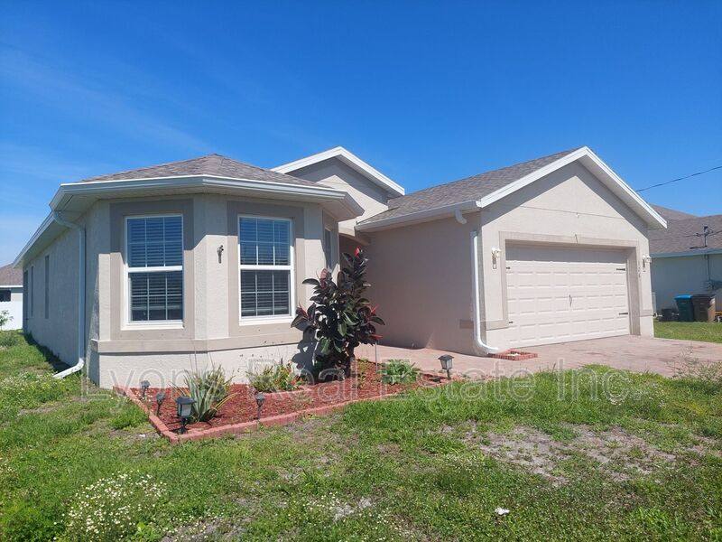 House for rent at 326 SW 24th Place, Cape Coral, FL 33991