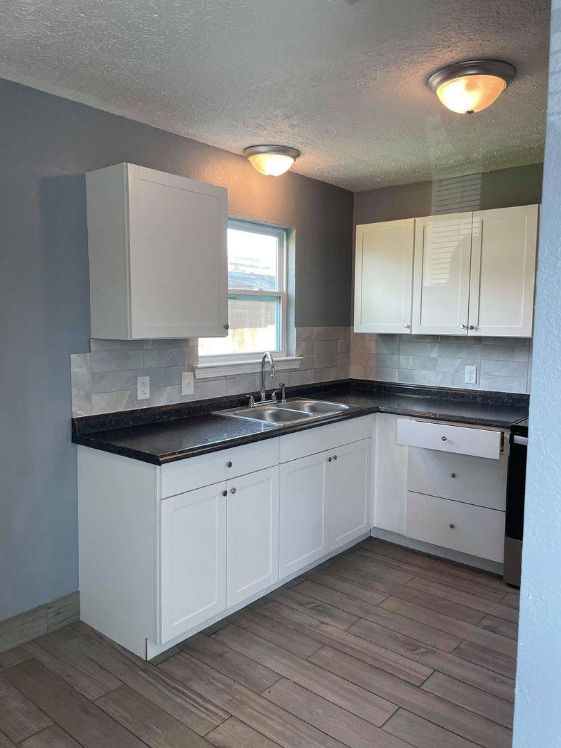 Apartment for rent at 400 E 19th St, Panama City, FL 32405