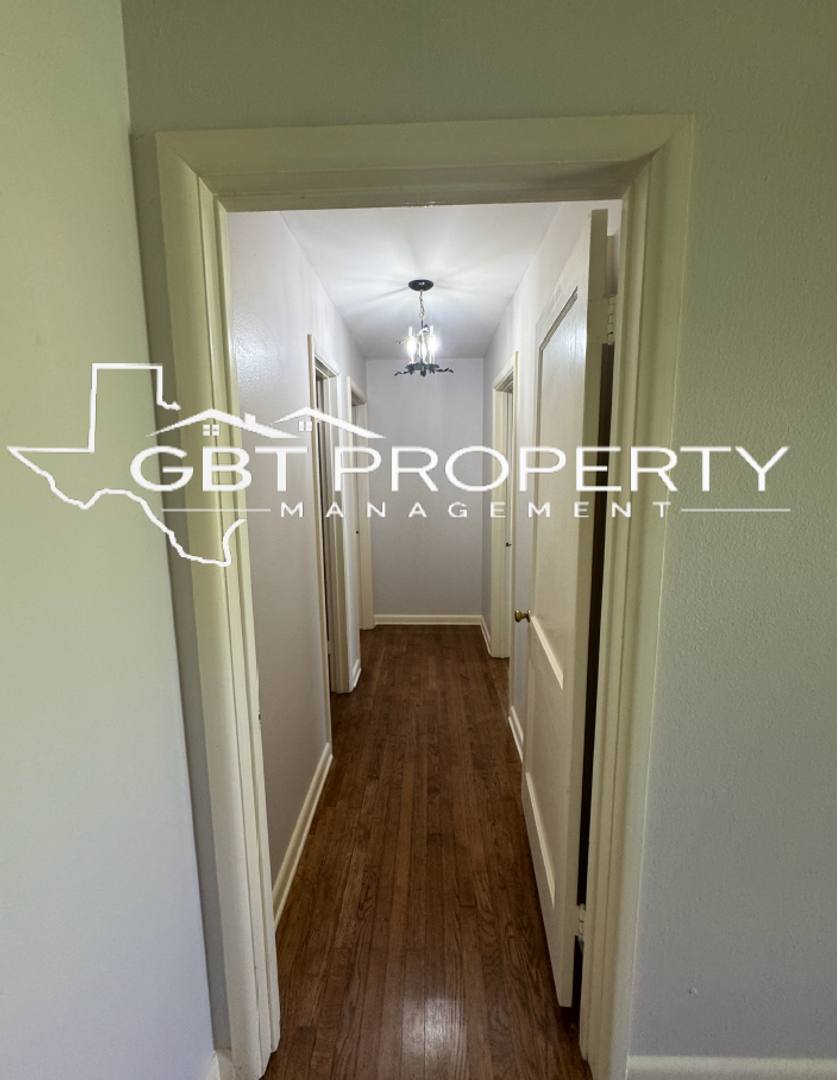 House for rent at 10632 Aledo Dr, Dallas, TX 75228