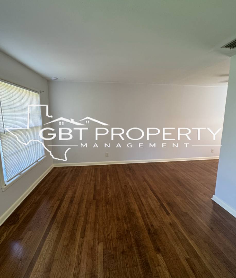 House for rent at 10632 Aledo Dr, Dallas, TX 75228