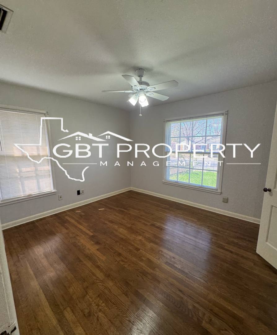 House for rent at 10632 Aledo Dr, Dallas, TX 75228